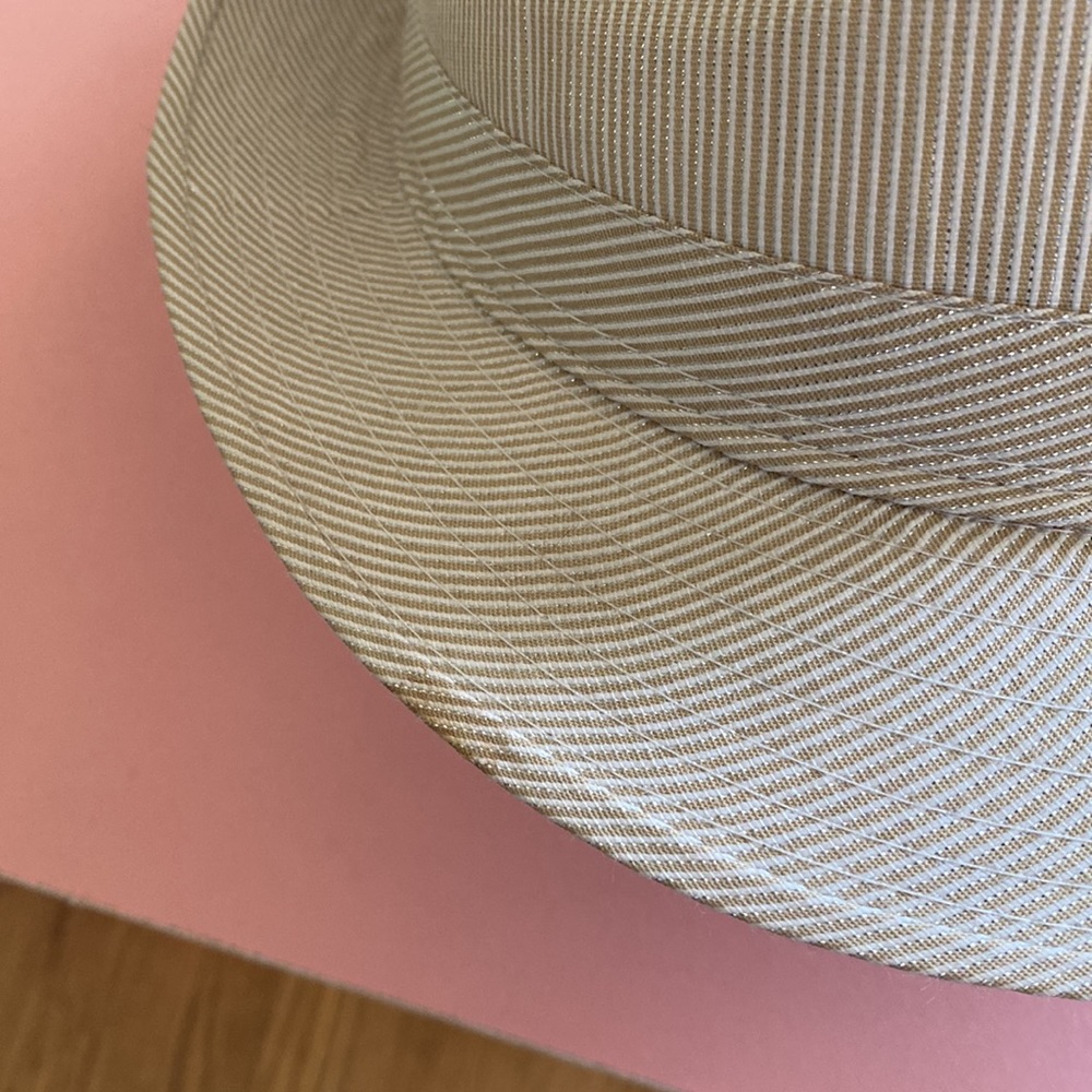 Hat - Picture 6 of 7